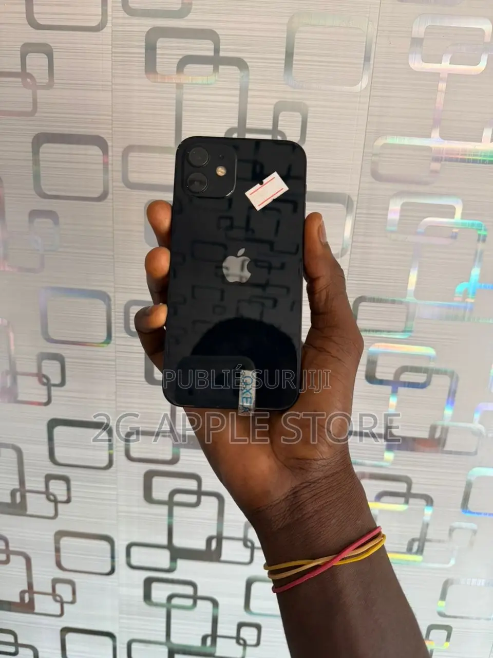 Nouveau Apple iPhone 12 64 GB Noir