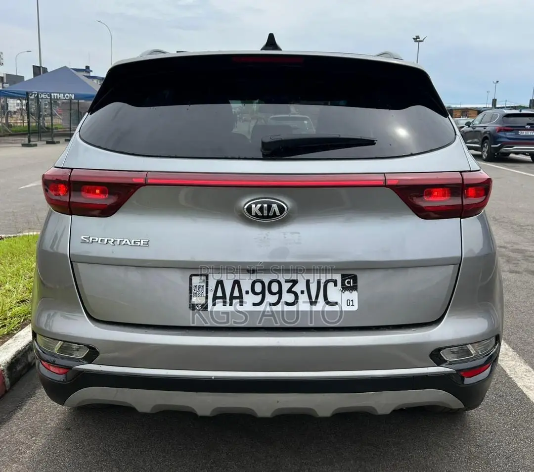 Kia Sportage LX FWD 2020 Gris