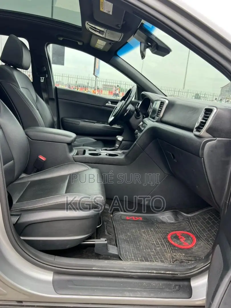 Kia Sportage LX FWD 2020 Gris