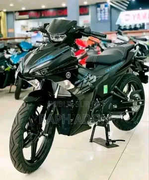 TVS Apache RTR 160 2v Refresh X-connect 2026 Doré