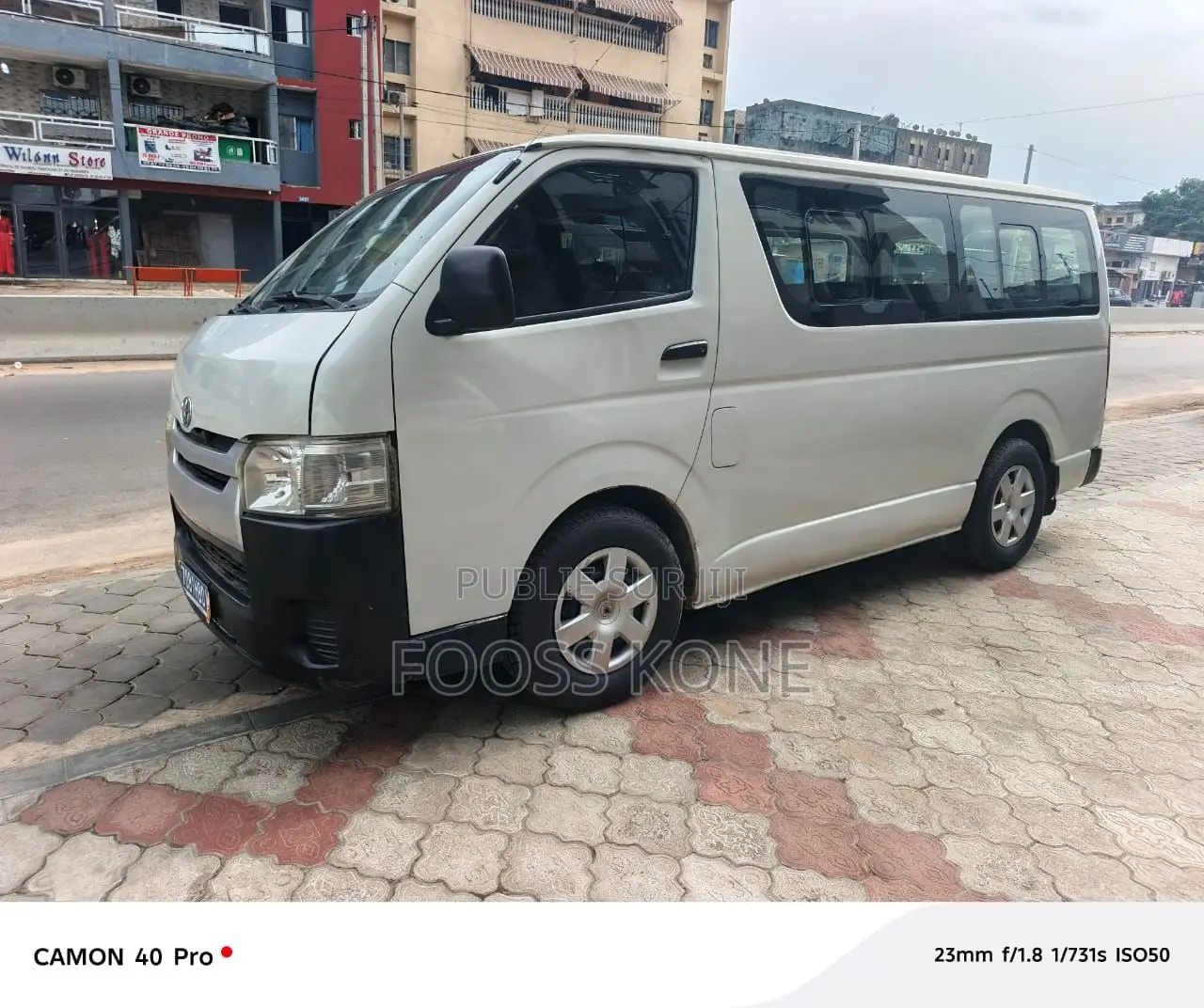 Toyota HiAce 2016 Blanc