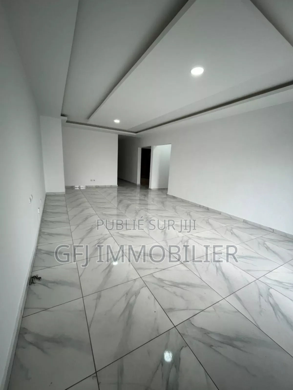 2chbre Appartement dans Francis Gweh, Cocody à Vendre