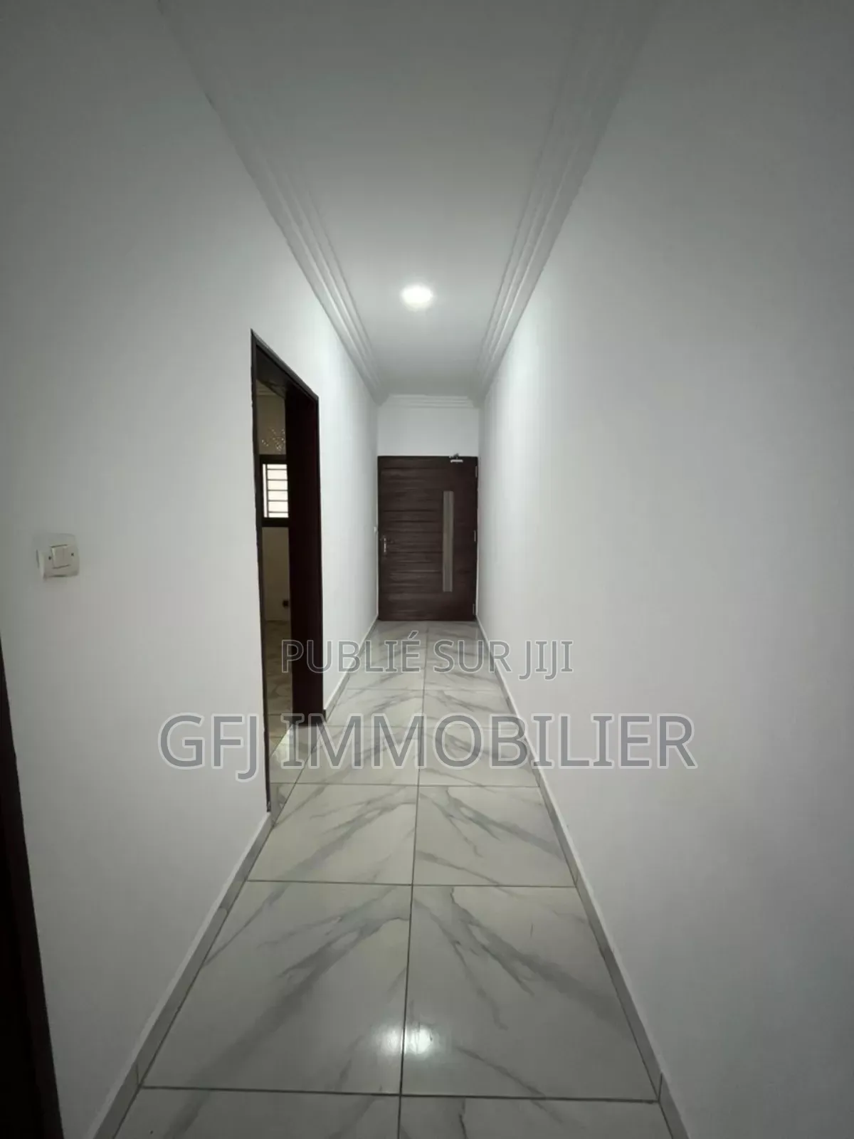 2chbre Appartement dans Francis Gweh, Cocody à Vendre