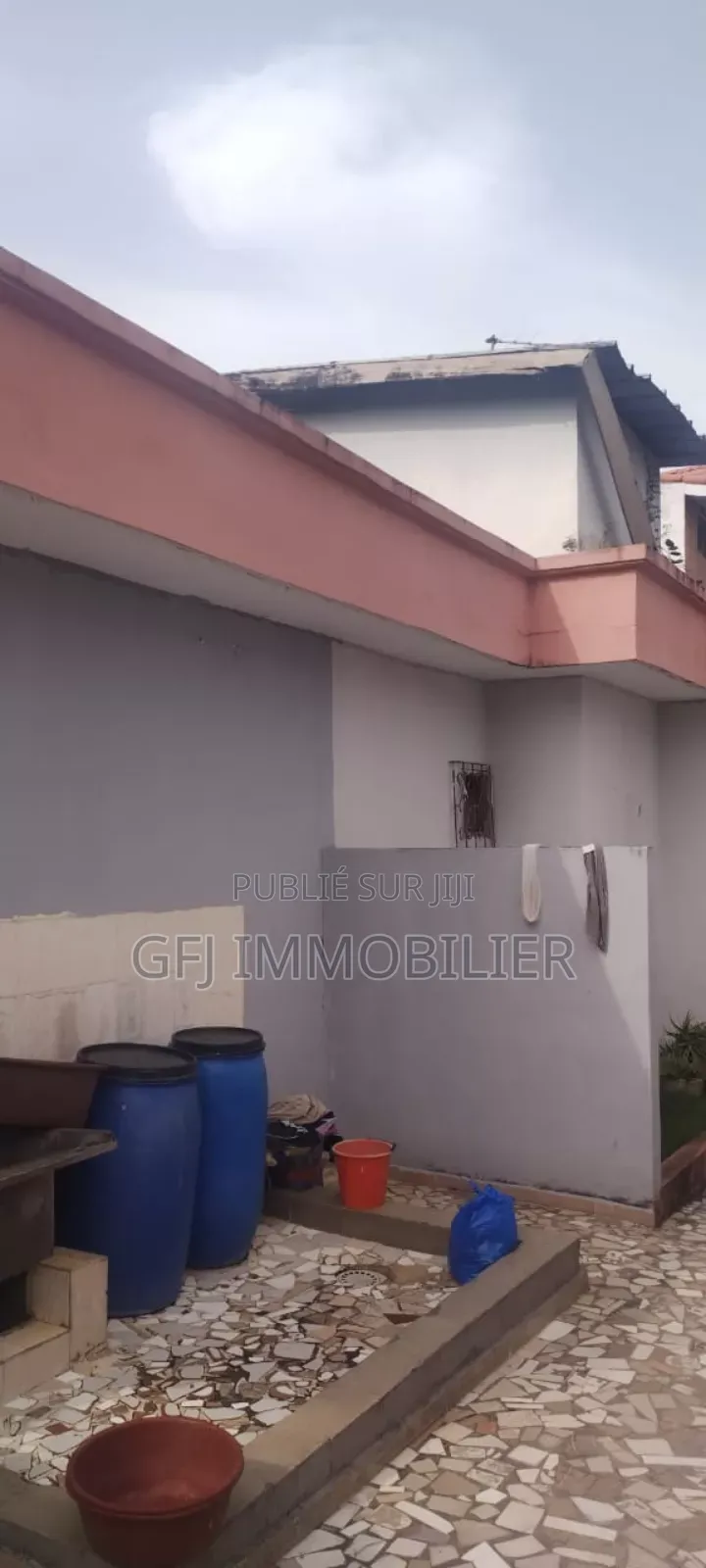 4chbre Villa dans Francis Gweh, Cocody à Vendre