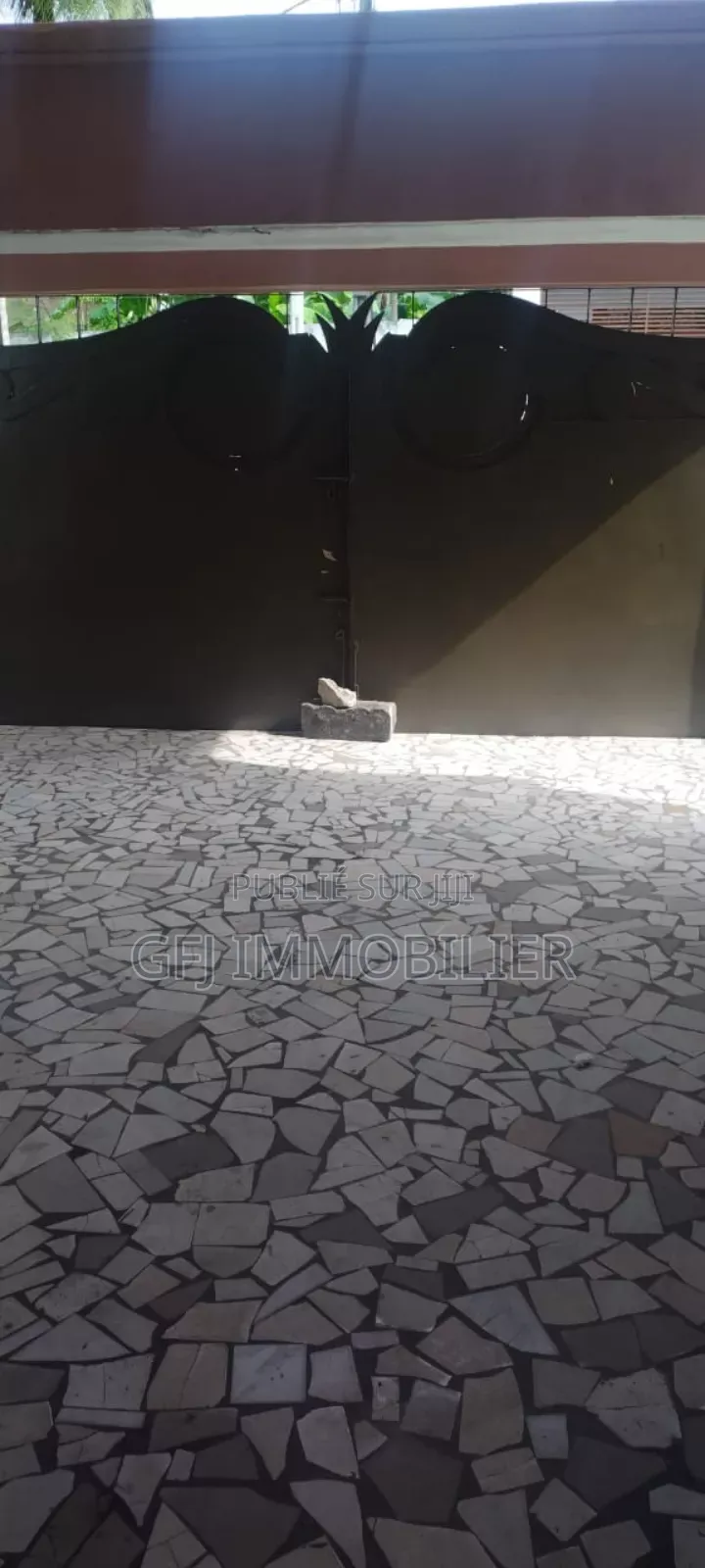 4chbre Villa dans Francis Gweh, Cocody à Vendre