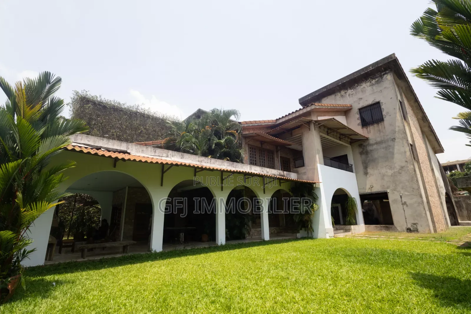 10chbre Duplex dans Francis Gweh, Cocody à Vendre