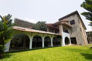 10chbre Duplex dans Francis Gweh, Cocody à Vendre