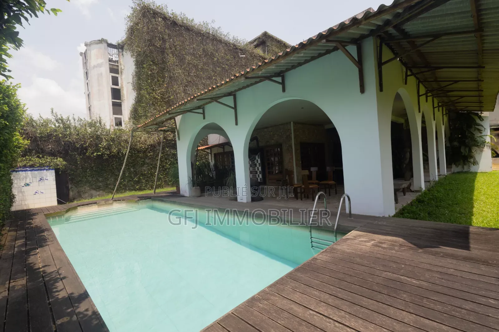 10chbre Duplex dans Francis Gweh, Cocody à Vendre