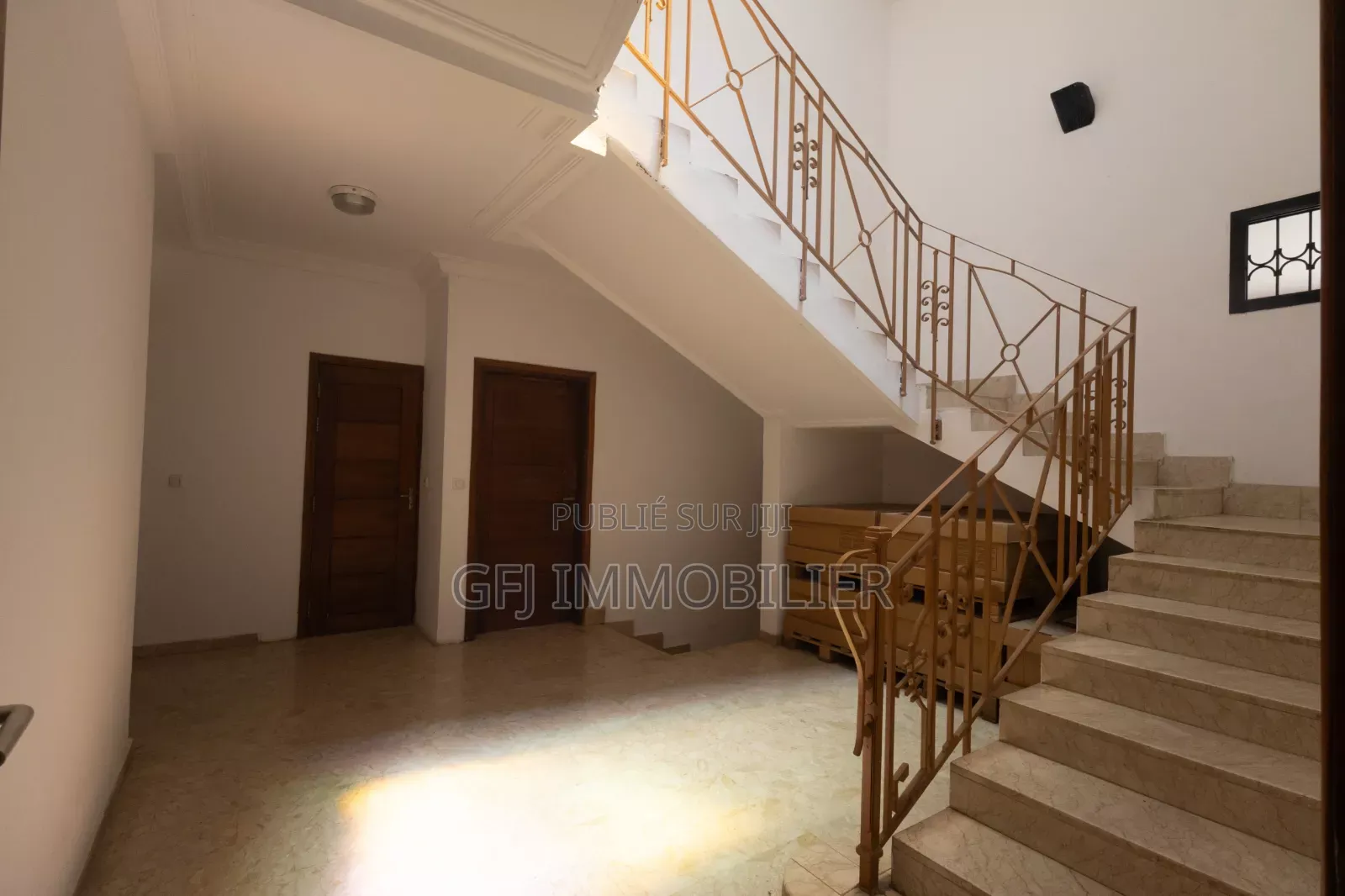 10chbre Duplex dans Francis Gweh, Cocody à Vendre