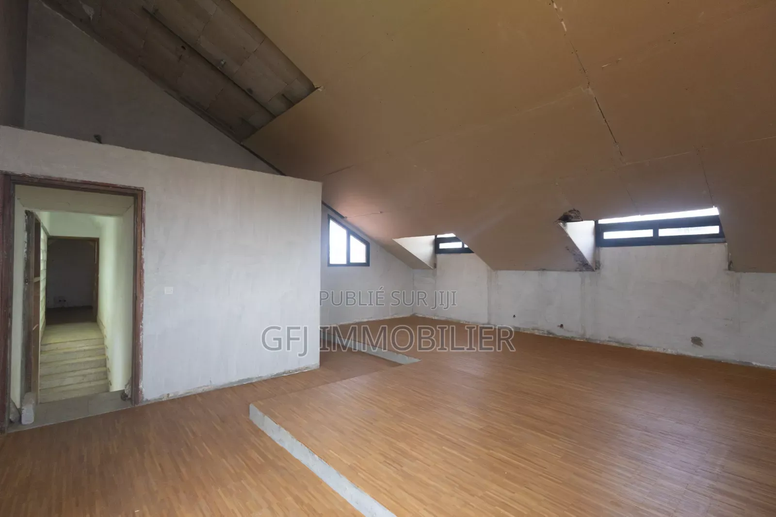 10chbre Duplex dans Francis Gweh, Cocody à Vendre