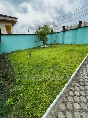 16chbre Duplex dans Francis Gweh, Cocody à Vendre