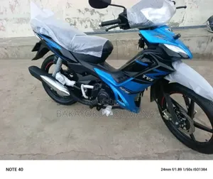 Nouveau TVS Rockz 125 2026 Blanc