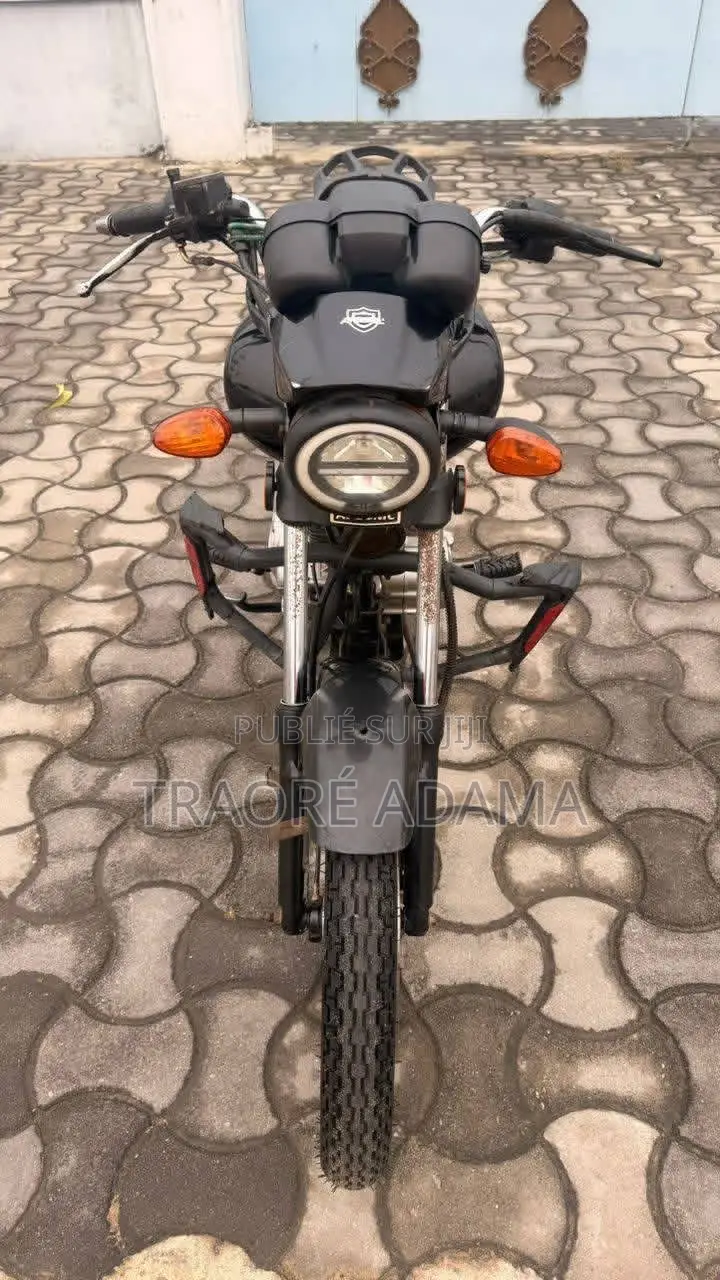 Nouveau Apsonic AP125-30 2020 Noir