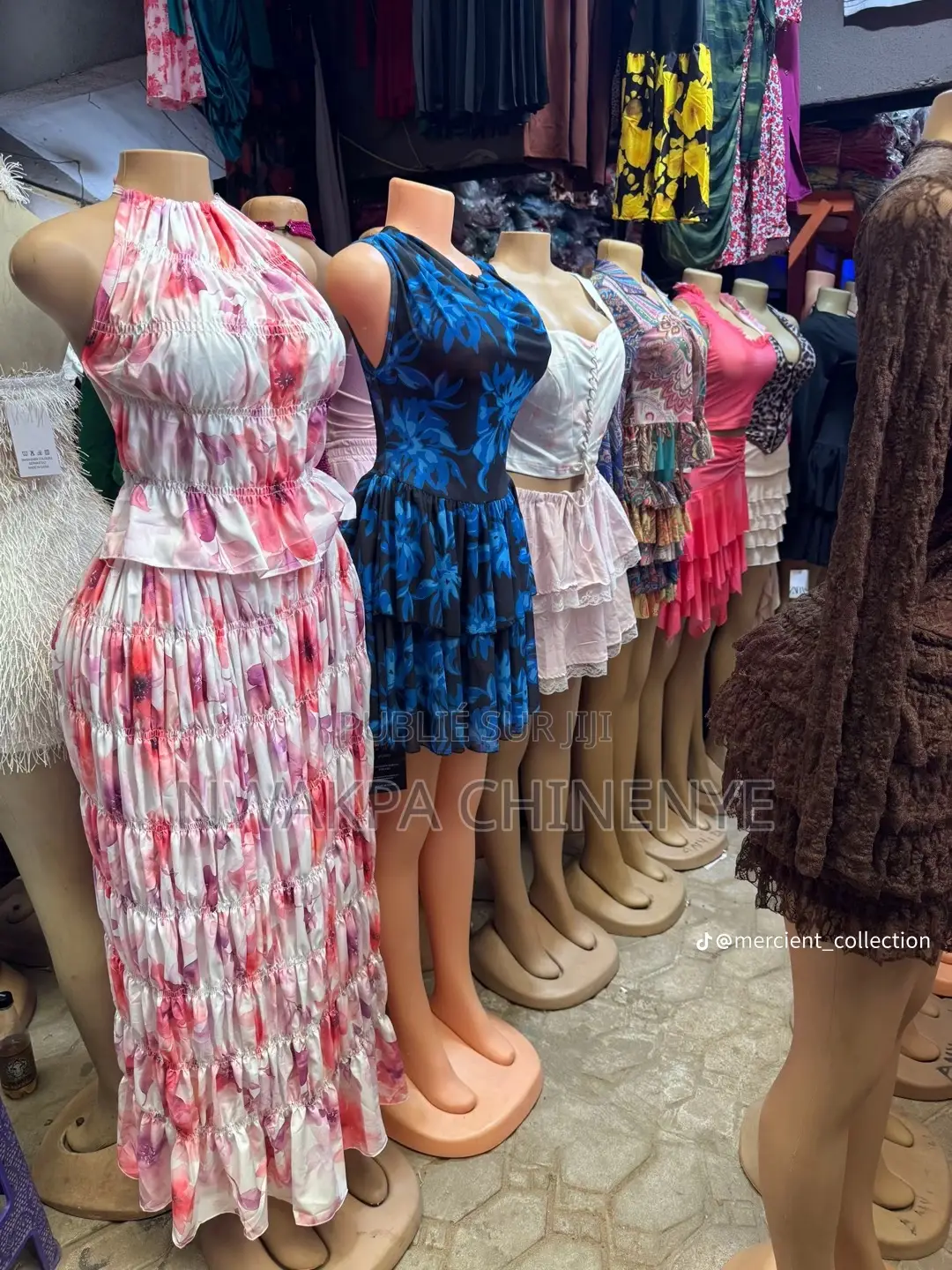 Vêtements Et Pantoufles Pour Femmes