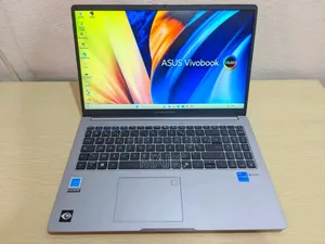 Nouveau HP 200 G4 12GB Intel Core i5 SSHD+SSD 500GB