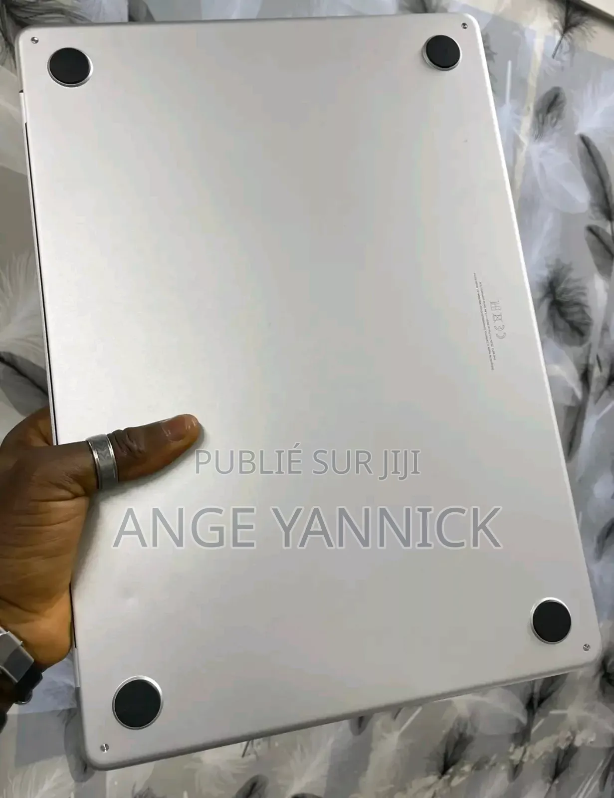 Nouveau Apple MacBook Air 2024 M3 13-inch 8GB Intel Core M3 SSD 512GB