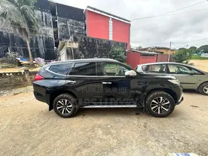 Mitsubishi Montero Sport 2020 Noir