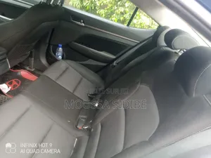 Hyundai Elantra Limited 2018 Bleu