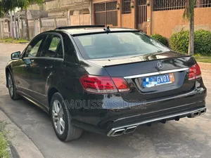 Mercedes-Benz E200 2012 Noir