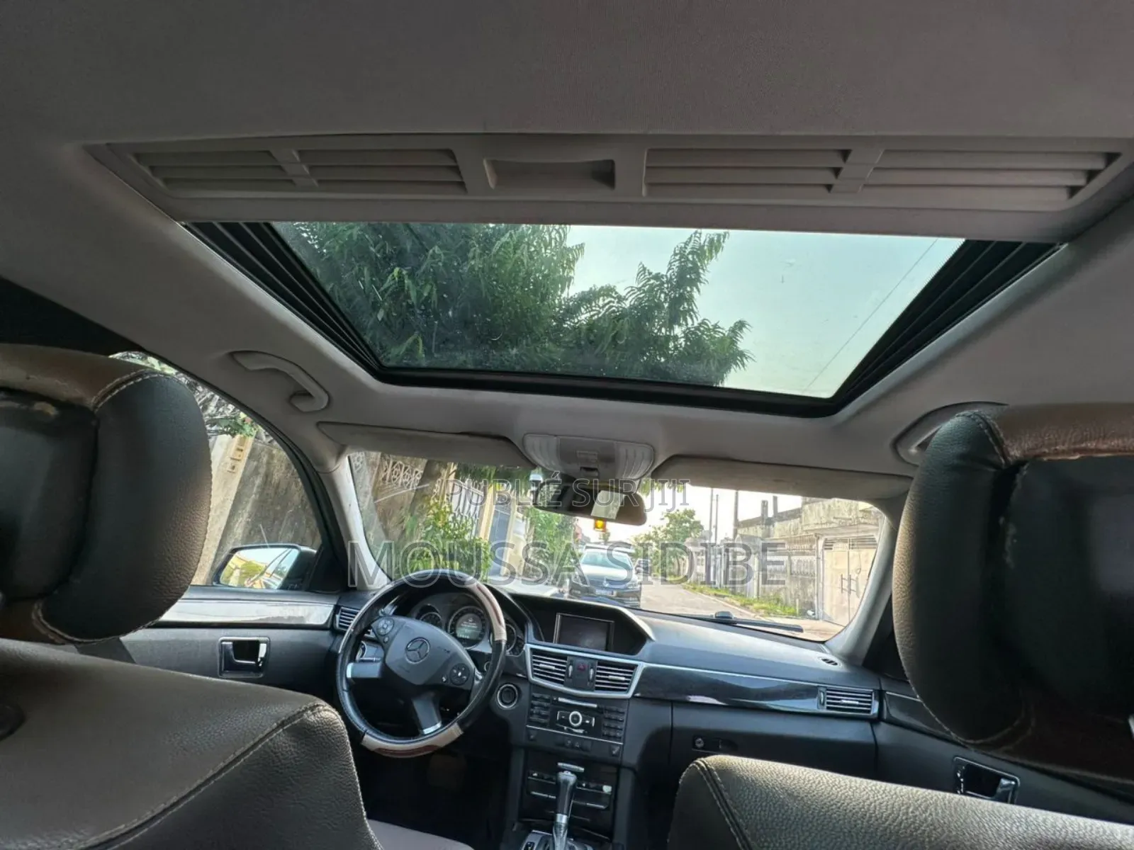 Mercedes-Benz E200 2012 Noir