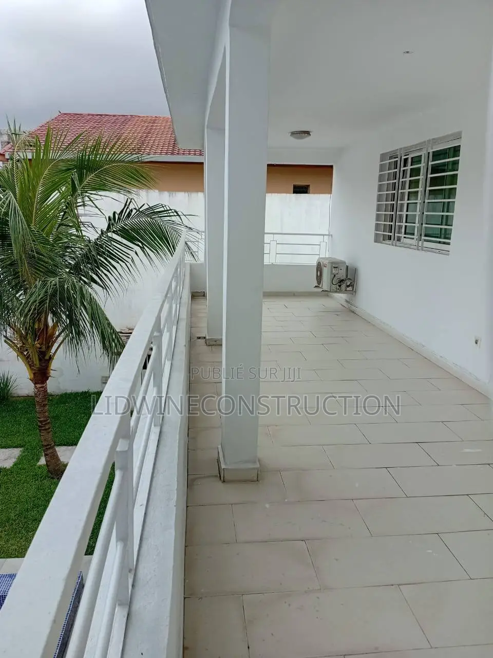 5chbre Villa dans Cocody à Louer