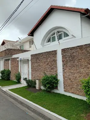 5chbre Villa dans Cocody à Louer