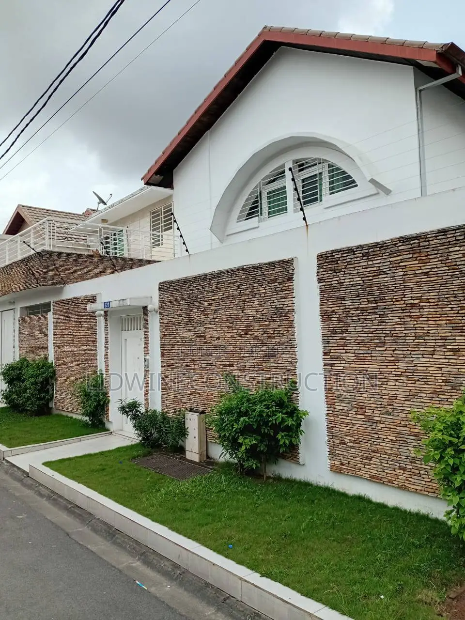 5chbre Villa dans Cocody à Louer