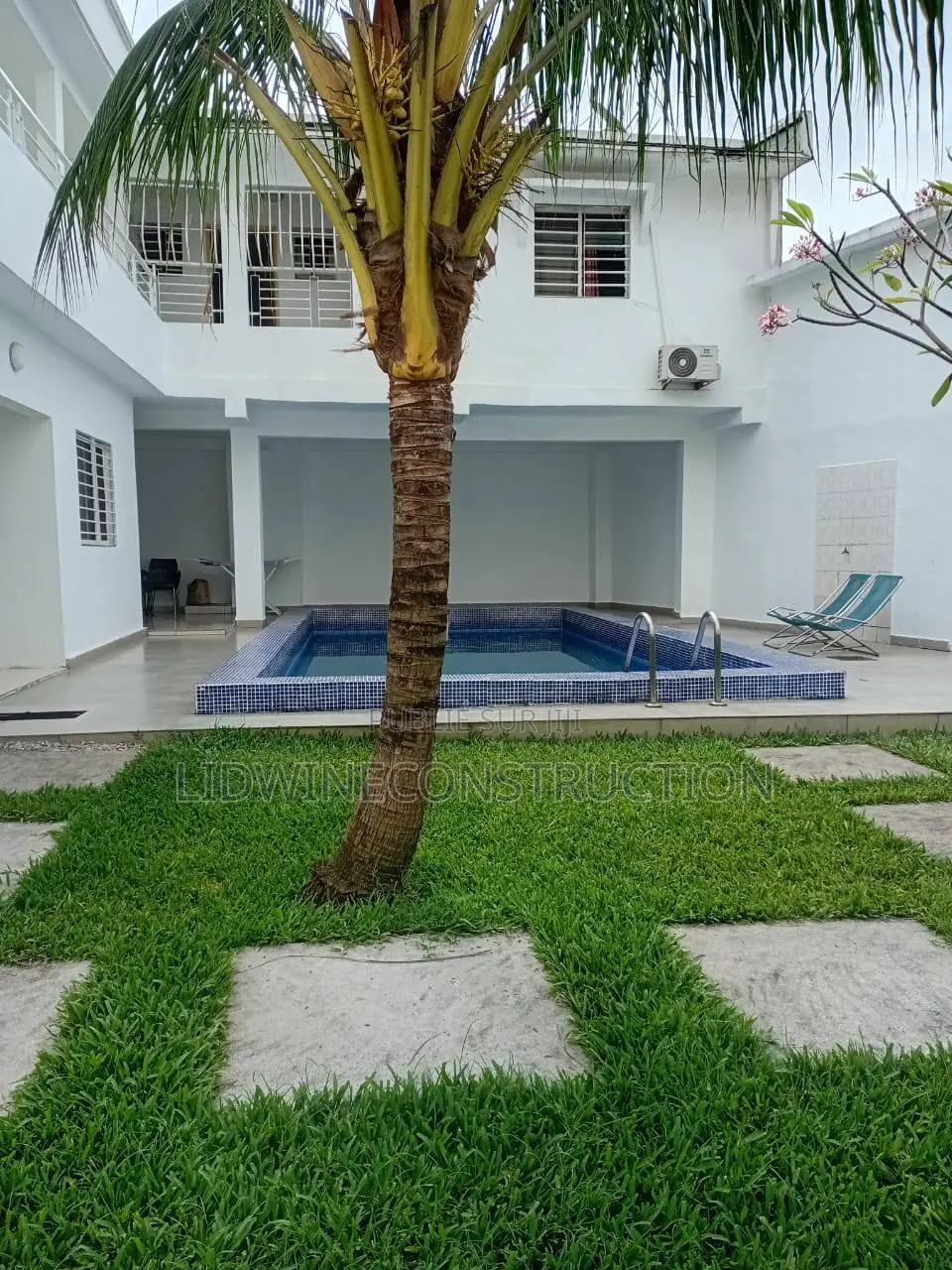 5chbre Villa dans Cocody à Louer