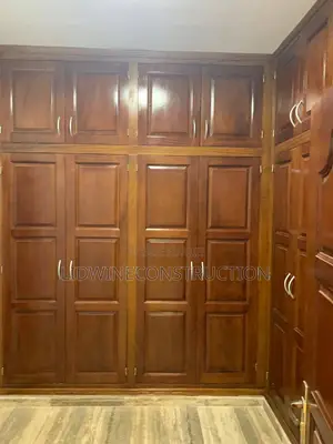 4chbre Villa dans Cocody à Louer