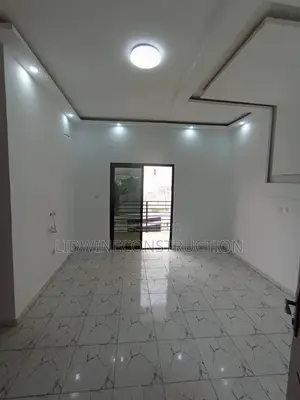 4chbre Duplex dans Cocody à Vendre