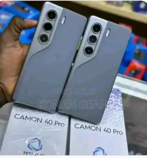 Nouveau Tecno Camon 40 Pro 5G 256 GB Noir