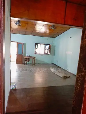 3chbre Villa dans Cocody à Louer