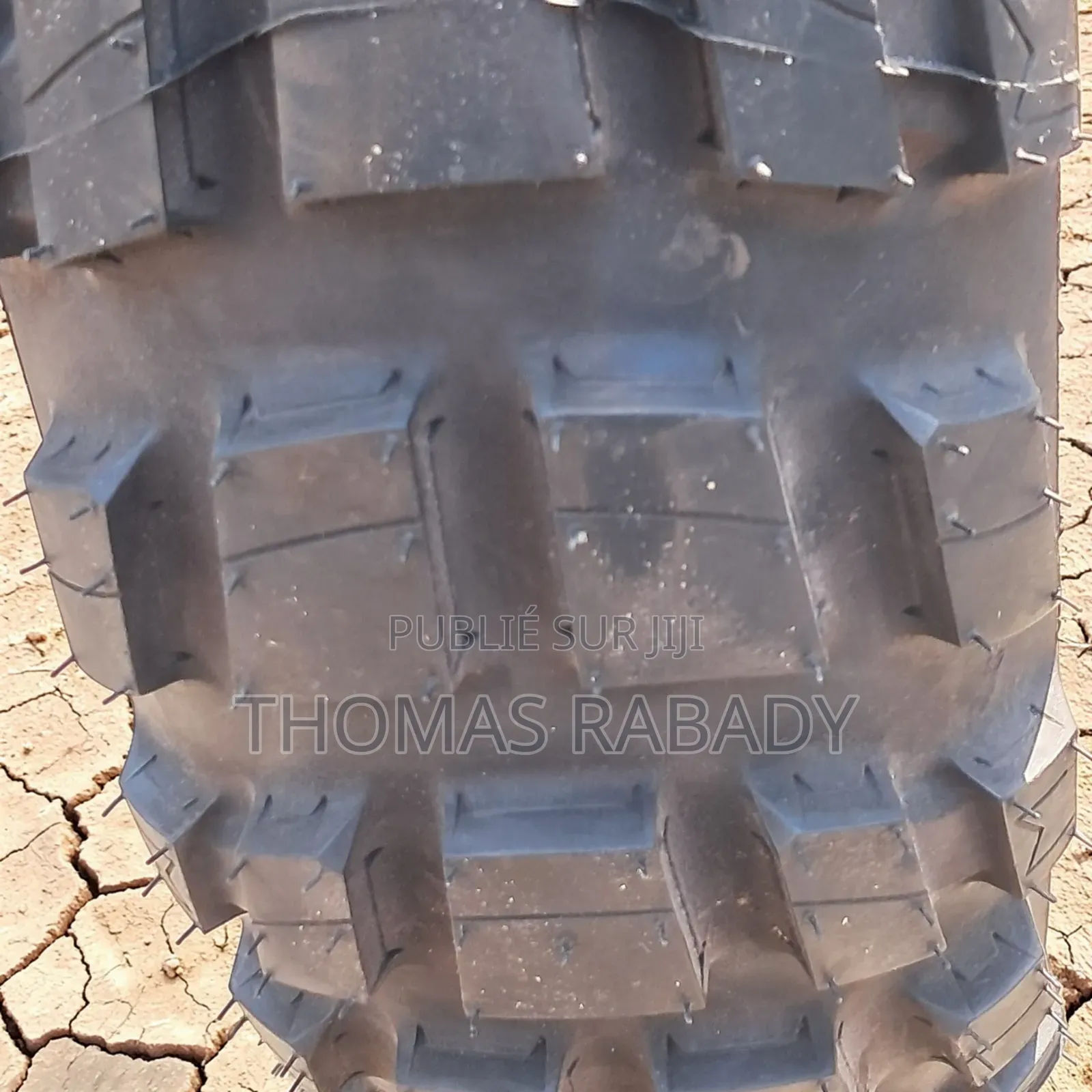 Pneu 150/70 R18