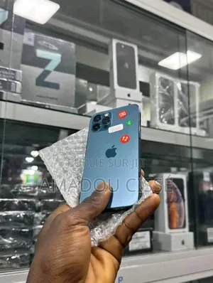 Nouveau Apple iPhone 12 Pro 256 GB Bleu