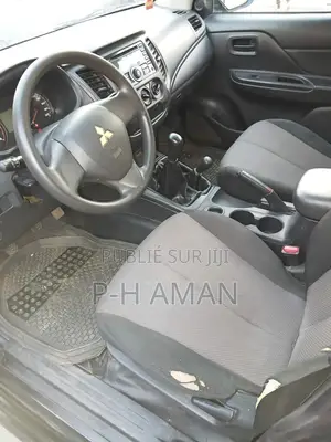 Mitsubishi L200 2021 Noir