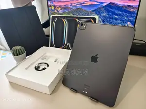 Nouveau Apple iPad Pro 11 (2025) 256 GB Autre