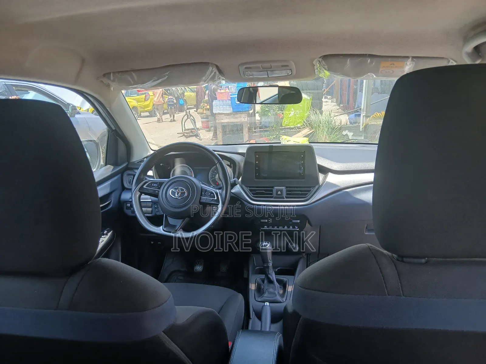 Toyota Starlet 2023 Gris