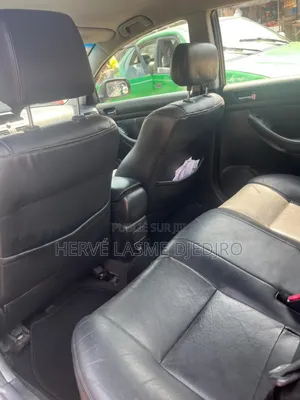 Toyota Avensis 2005 Gris