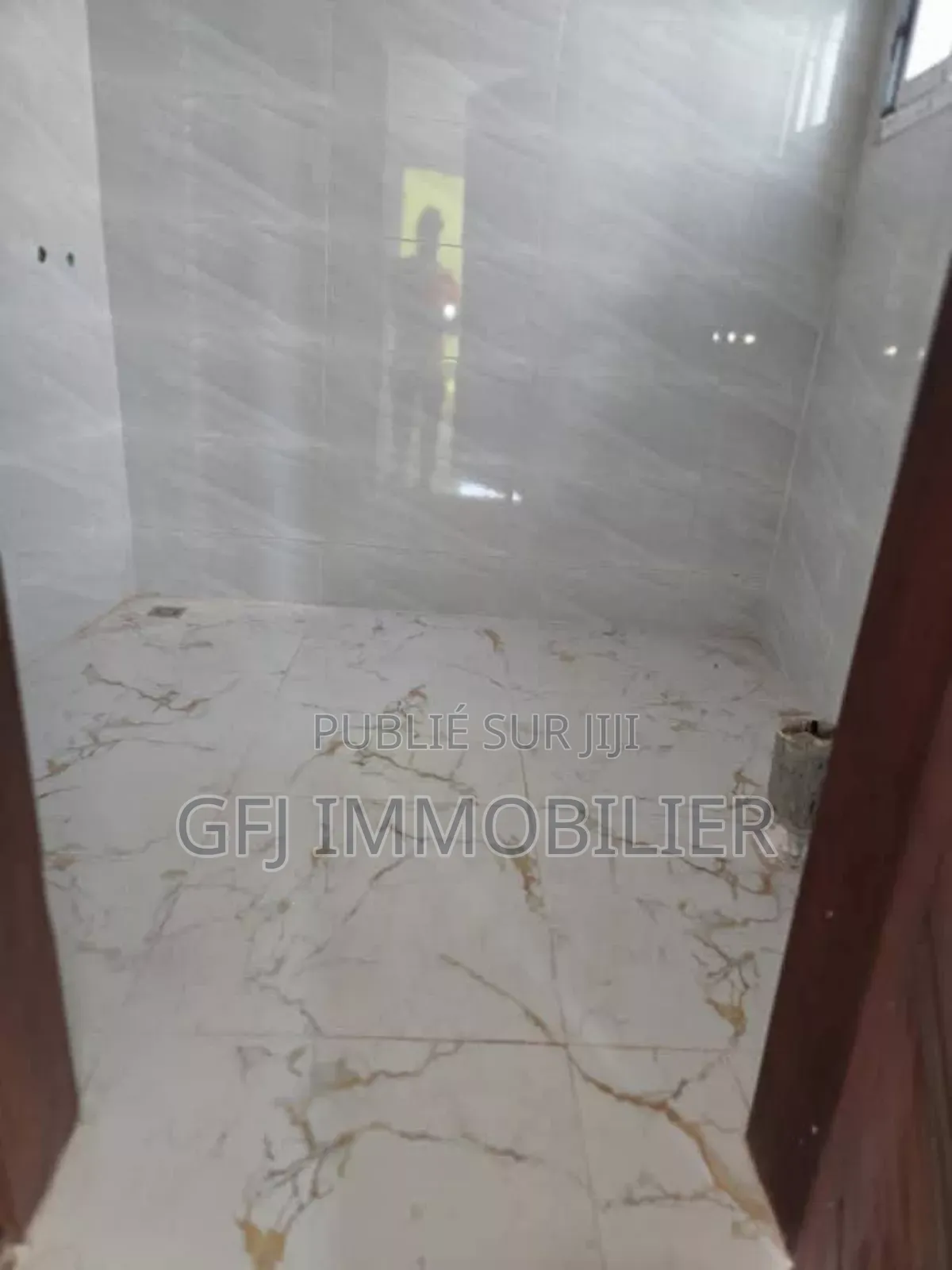 4chbre Duplex dans Francis Gweh, Cocody à Vendre