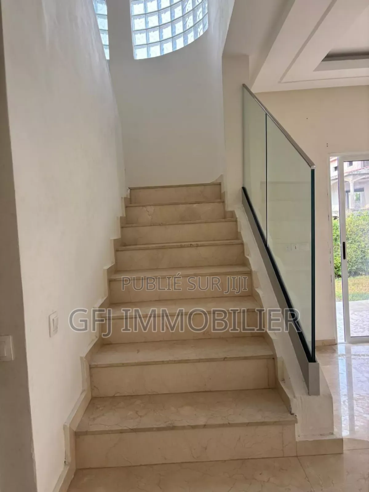 4chbre Duplex dans Francis Gweh, Cocody à Vendre