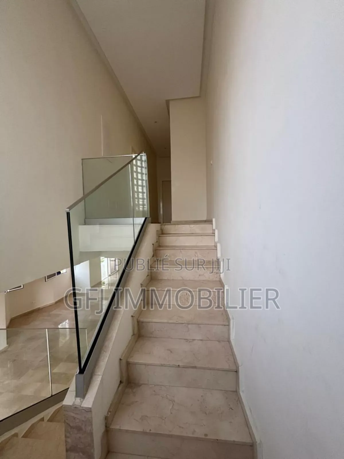 4chbre Duplex dans Francis Gweh, Cocody à Vendre