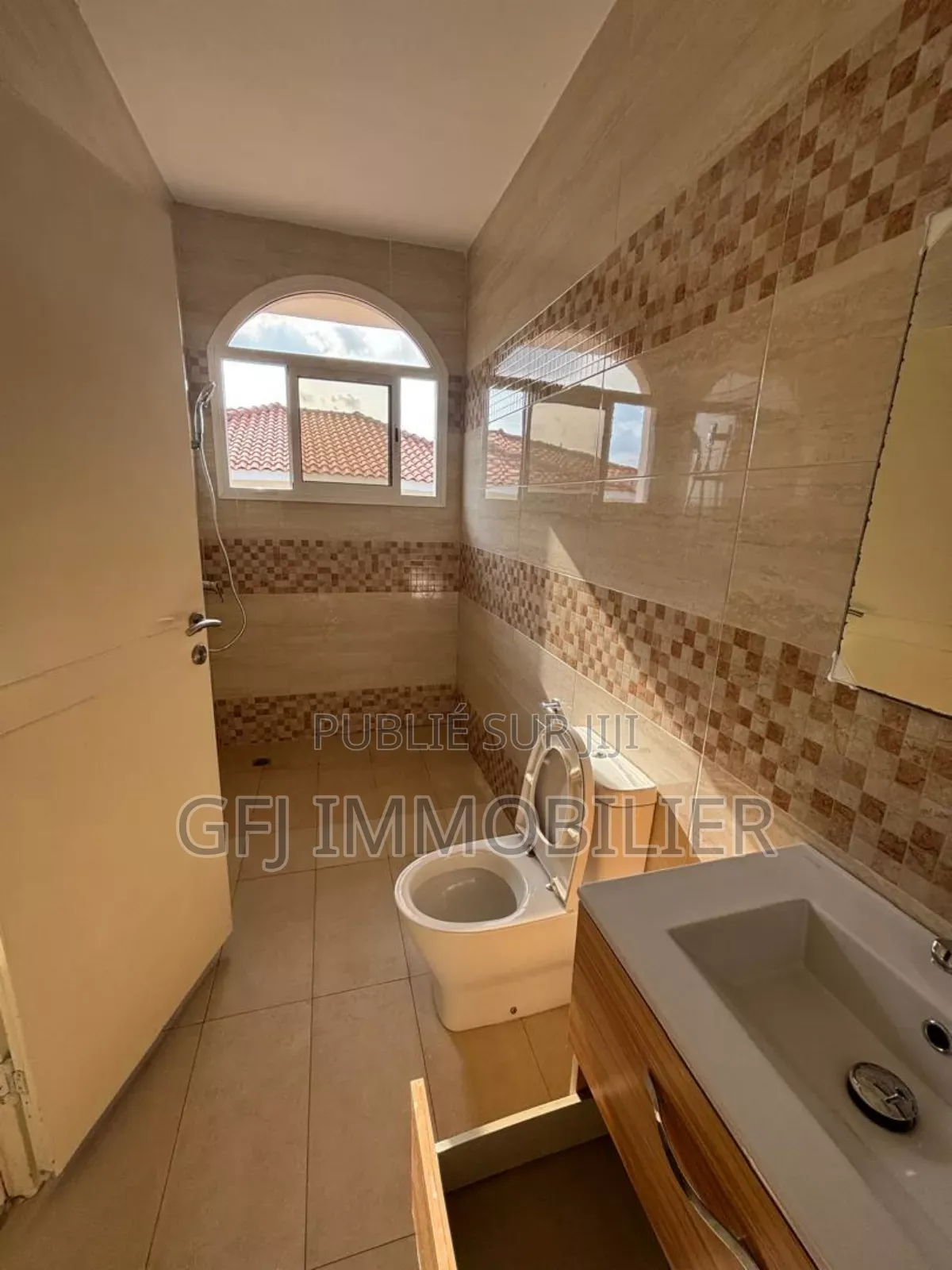 4chbre Duplex dans Francis Gweh, Cocody à Vendre