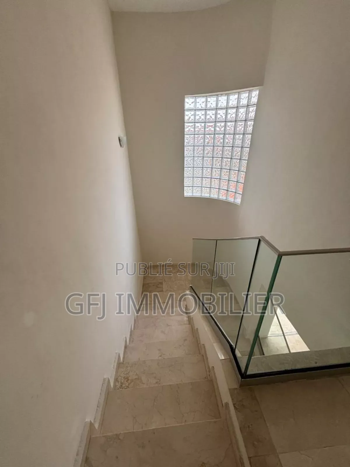 4chbre Duplex dans Francis Gweh, Cocody à Vendre