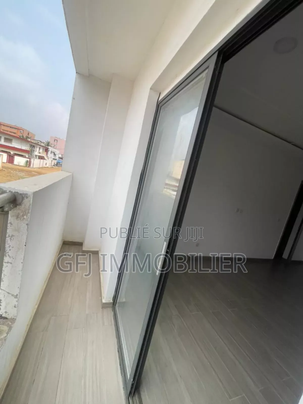 2chbre Appartement dans Francis Gweh, Cocody à Vendre