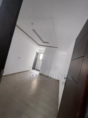 2chbre Appartement dans Francis Gweh, Cocody à Vendre