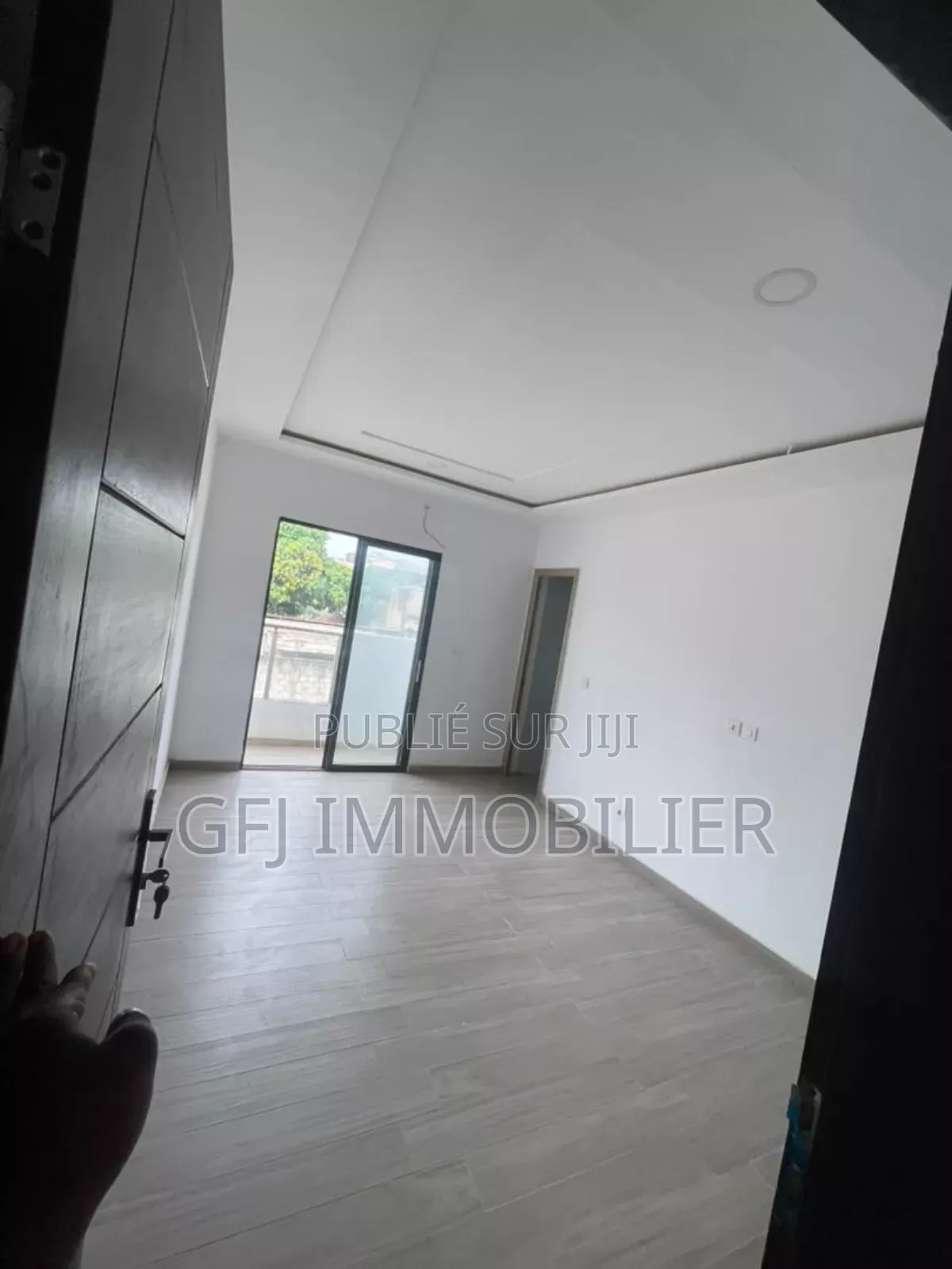 2chbre Appartement dans Francis Gweh, Cocody à Vendre