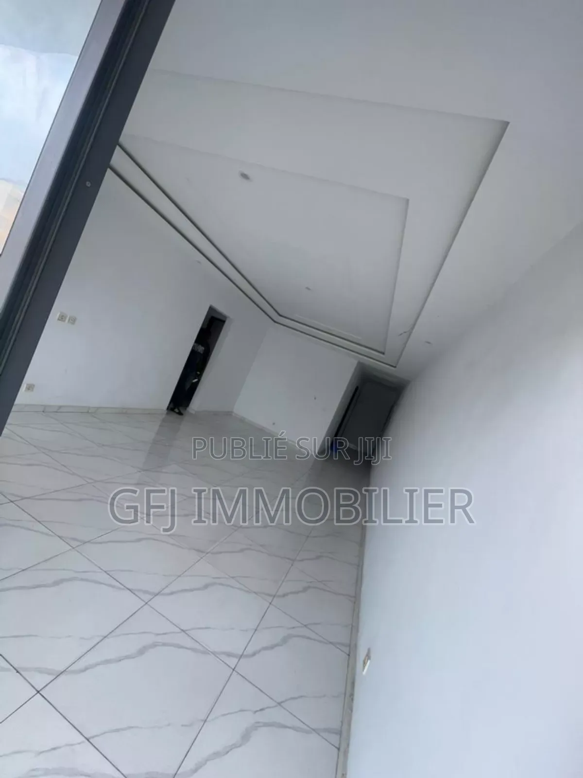 2chbre Appartement dans Francis Gweh, Cocody à Vendre