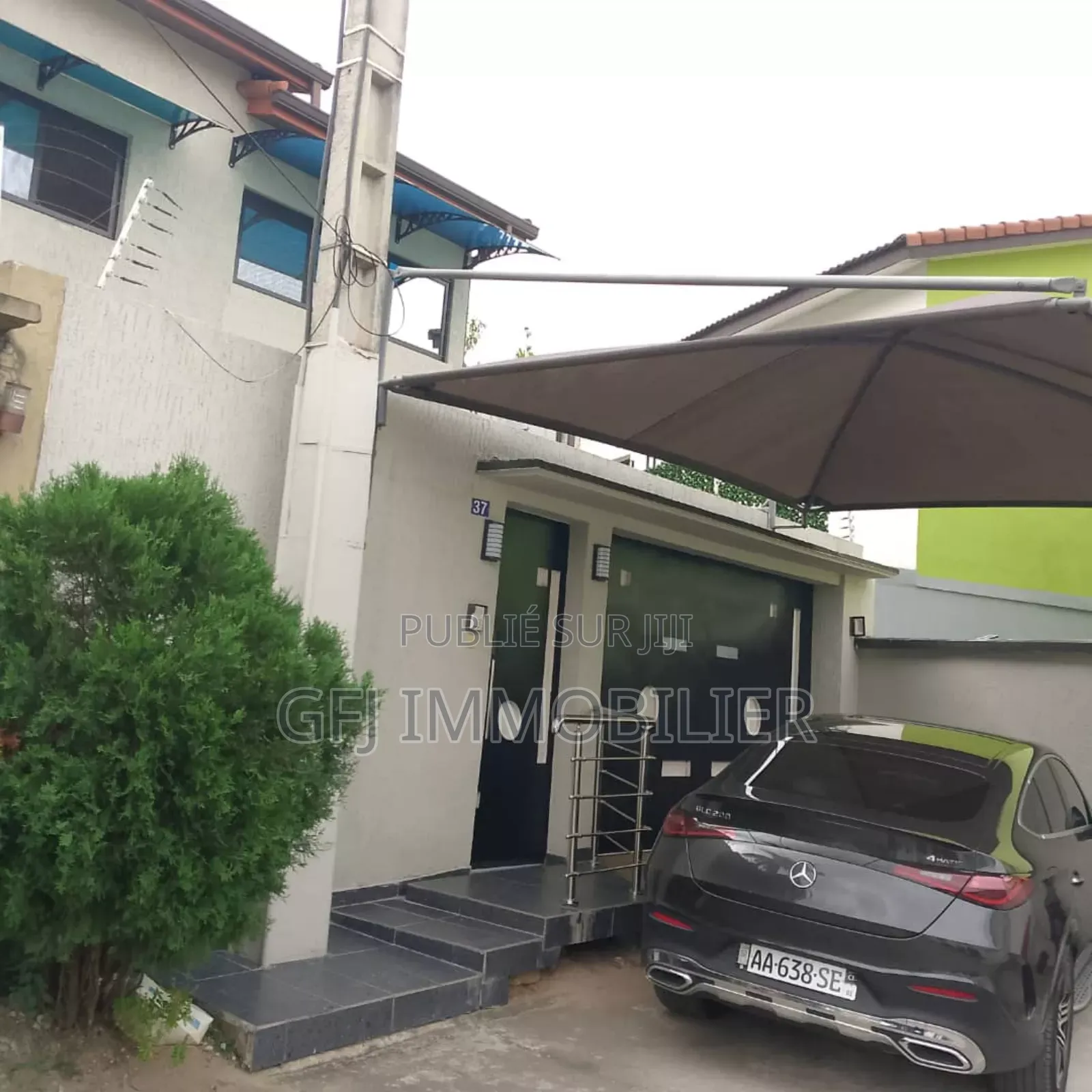 5chbre Duplex dans Francis Gweh, Cocody à Vendre