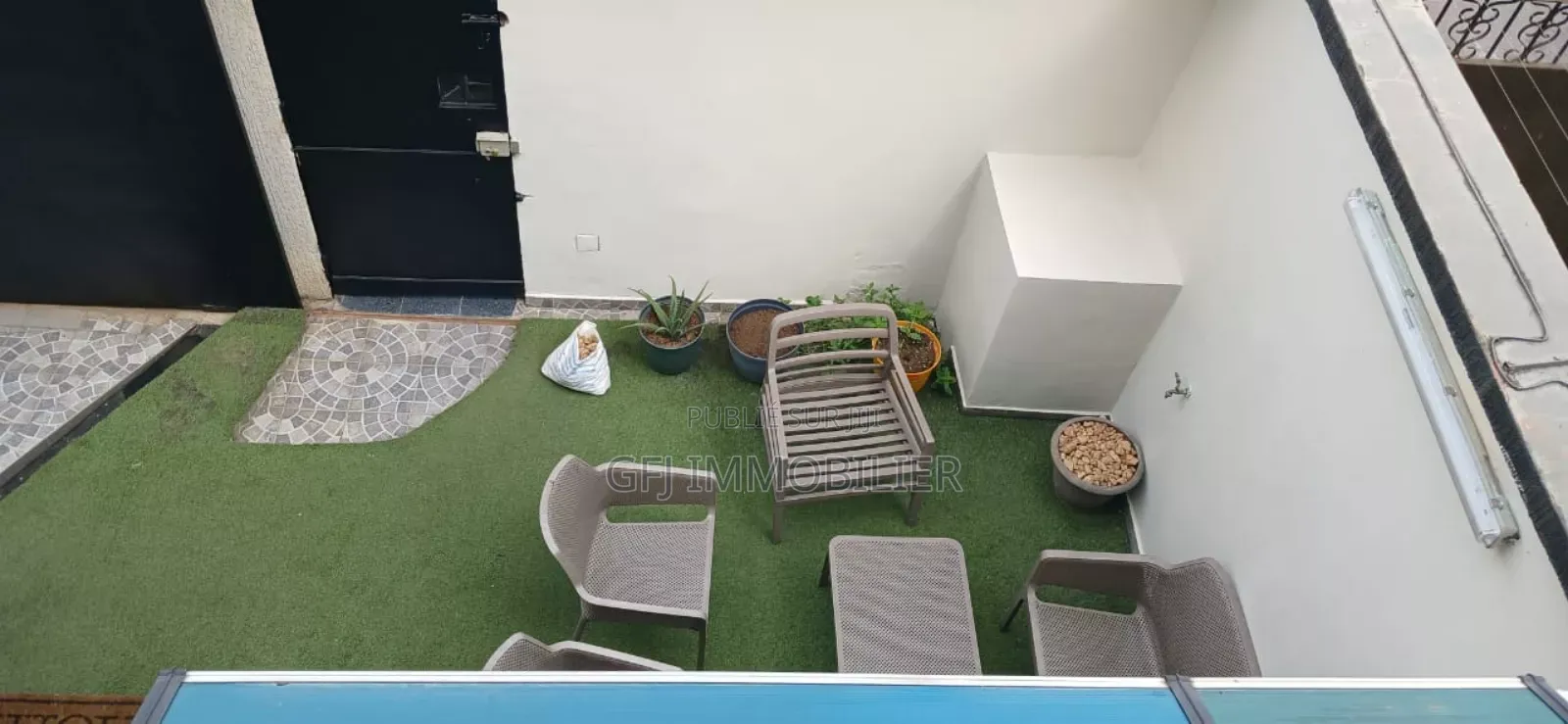 5chbre Duplex dans Francis Gweh, Cocody à Vendre