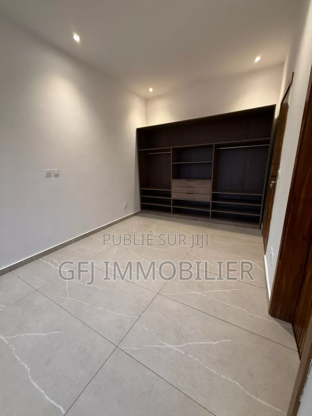 4chbre Duplex dans Francis Gweh, Cocody à Vendre